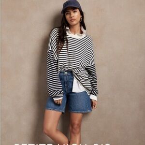 Banana Republic Girlfriend Denim Short High‎ Rise Relaxed Fit 8" s…